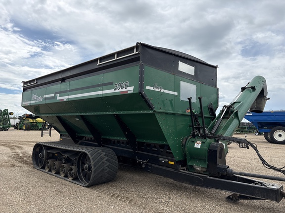 Used 2017 Elmers HAULMASTER 2000 Grain Carts at Horizon Ag & Turf in Lloydminster, AB - Photo1