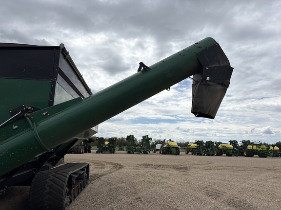 Used 2017 Elmers HAULMASTER 2000 Grain Carts at Horizon Ag & Turf in Lloydminster, AB - Photo3
