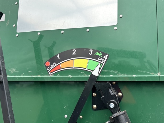 Used 2017 Elmers HAULMASTER 2000 Grain Carts at Horizon Ag & Turf in Lloydminster, AB - Photo5