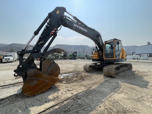 2023 Hyundai HX235