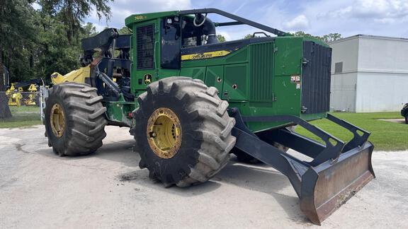 2023 John Deere 748L II