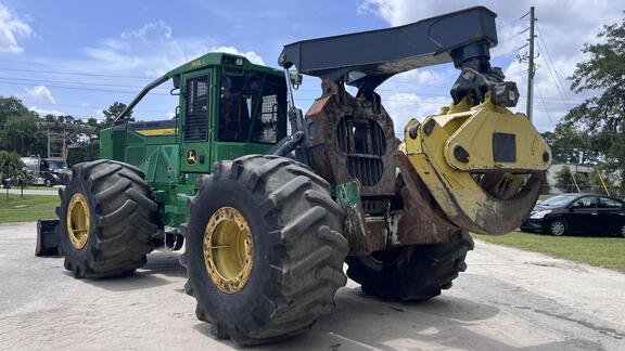 2023 John Deere 748L II
