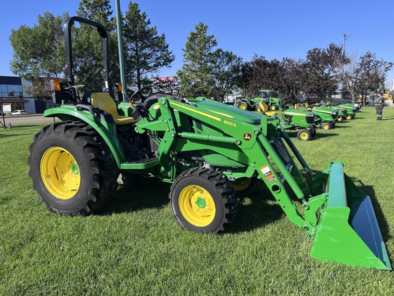John Deere 4044M