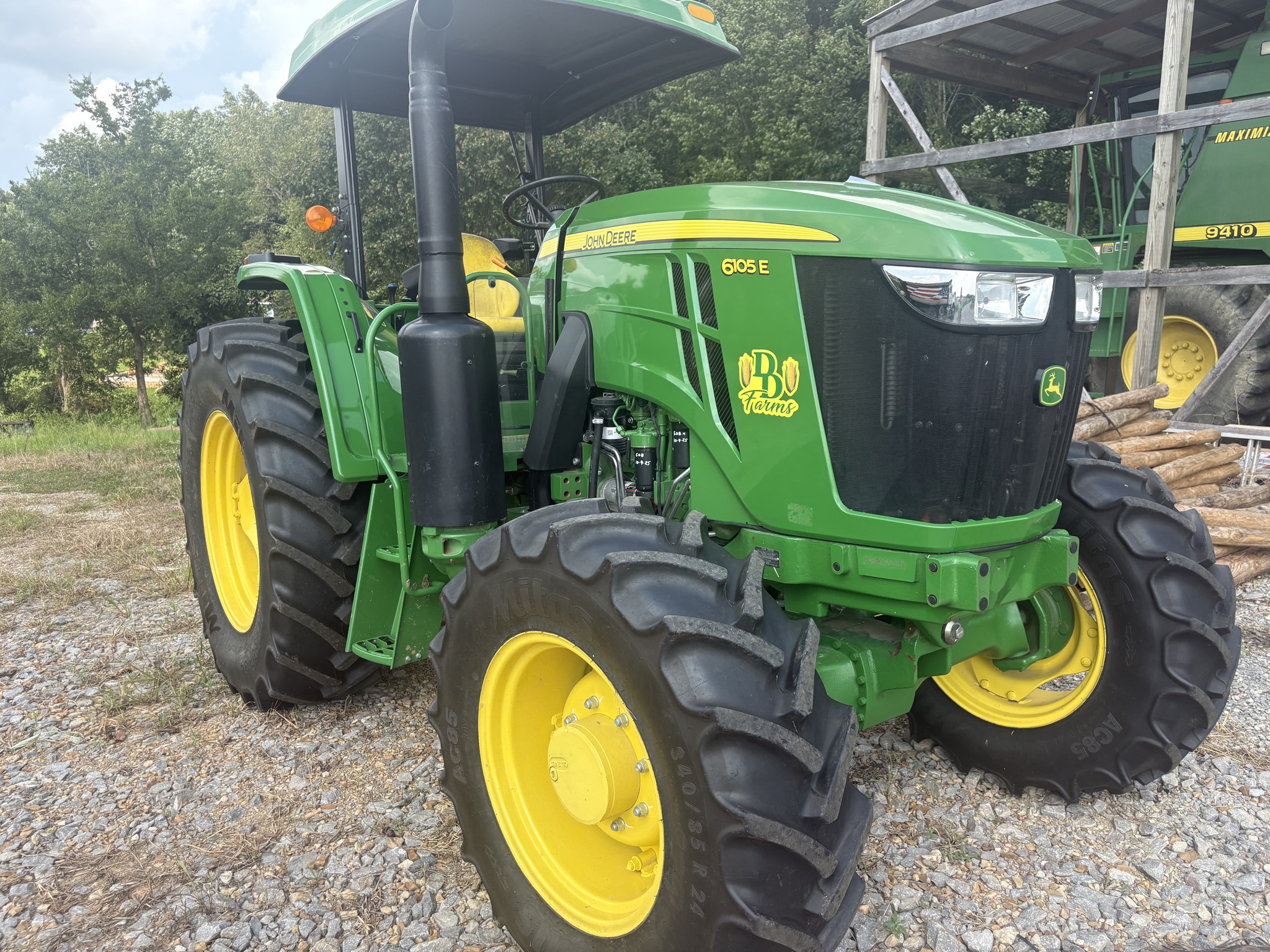 2023 John Deere 6105E