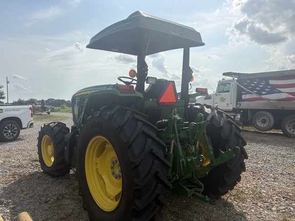 Photo of 2023 John Deere 6105E