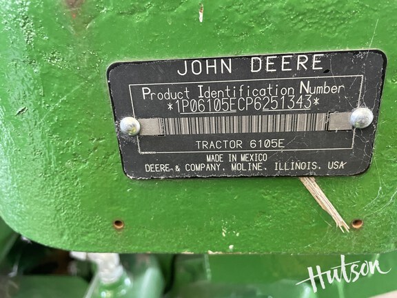 Photo of 2023 John Deere 6105E