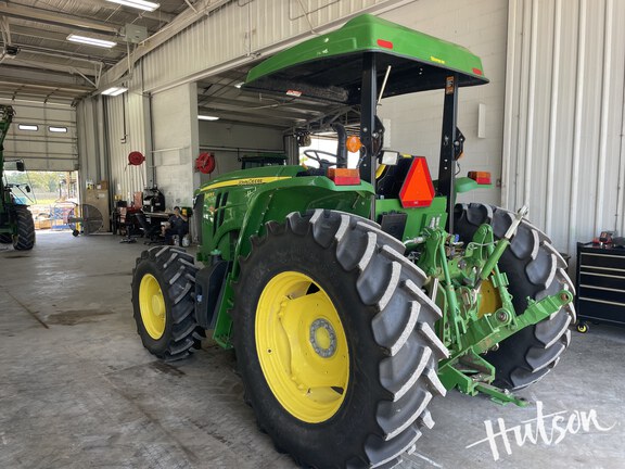 Photo of 2023 John Deere 6105E