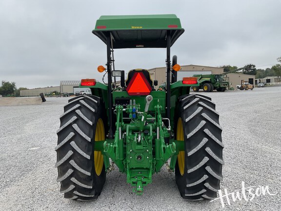 Photo of 2023 John Deere 6105E
