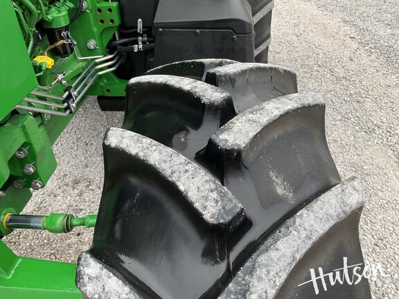 Photo of 2023 John Deere 6105E