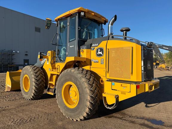 2024 John Deere 444P
