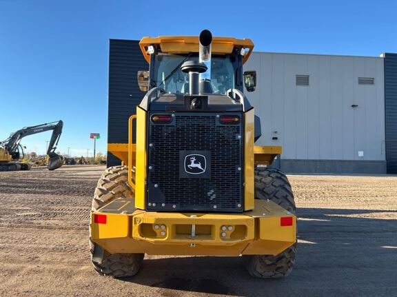 2024 John Deere 444P