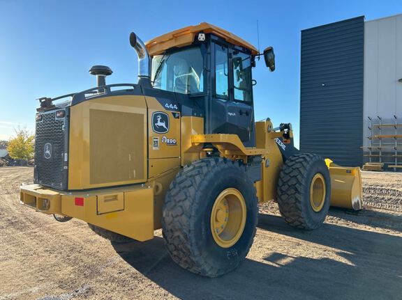 2024 John Deere 444P