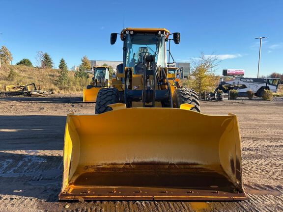 2024 John Deere 444P