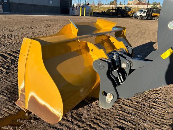 2024 John Deere 444P