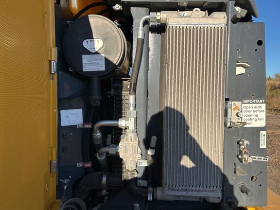 2024 John Deere 444P