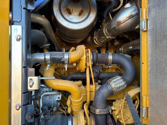 2024 John Deere 444P