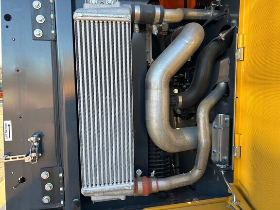 2024 John Deere 444P