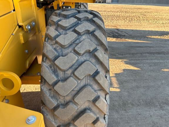 2024 John Deere 444P