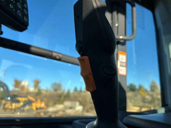 2024 John Deere 444P