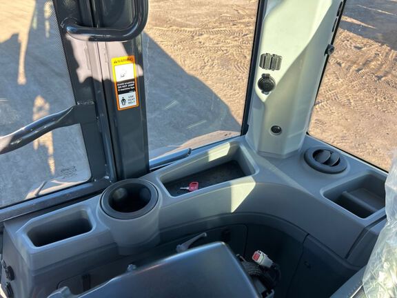 2024 John Deere 444P