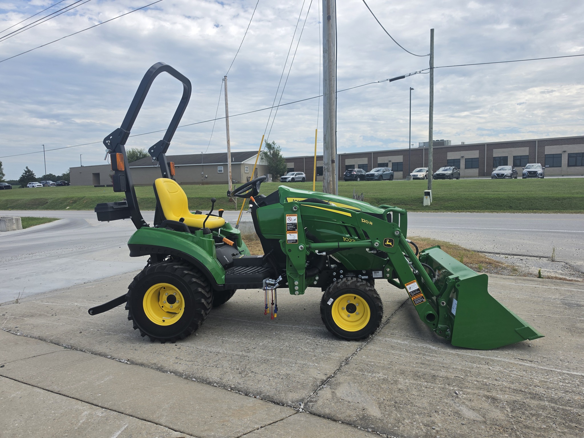 2025 John Deere 1023E