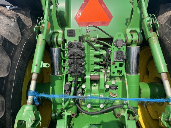 Photo of 2008 John Deere 8530