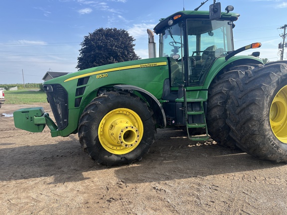 Photo of 2008 John Deere 8530