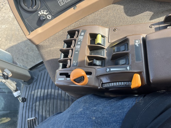 Photo of 2008 John Deere 8530