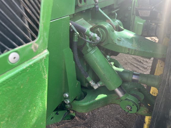 Photo of 2008 John Deere 8530
