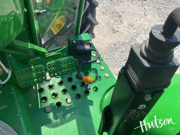 Photo of 2024 John Deere 5060E
