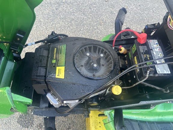 Used 2009 John Deere X304 Lawn & Garden Tractors at Horizon Ag & Turf in Edmonton South, AB - Photo4