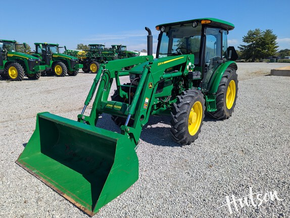 Photo of 2024 John Deere 5075E