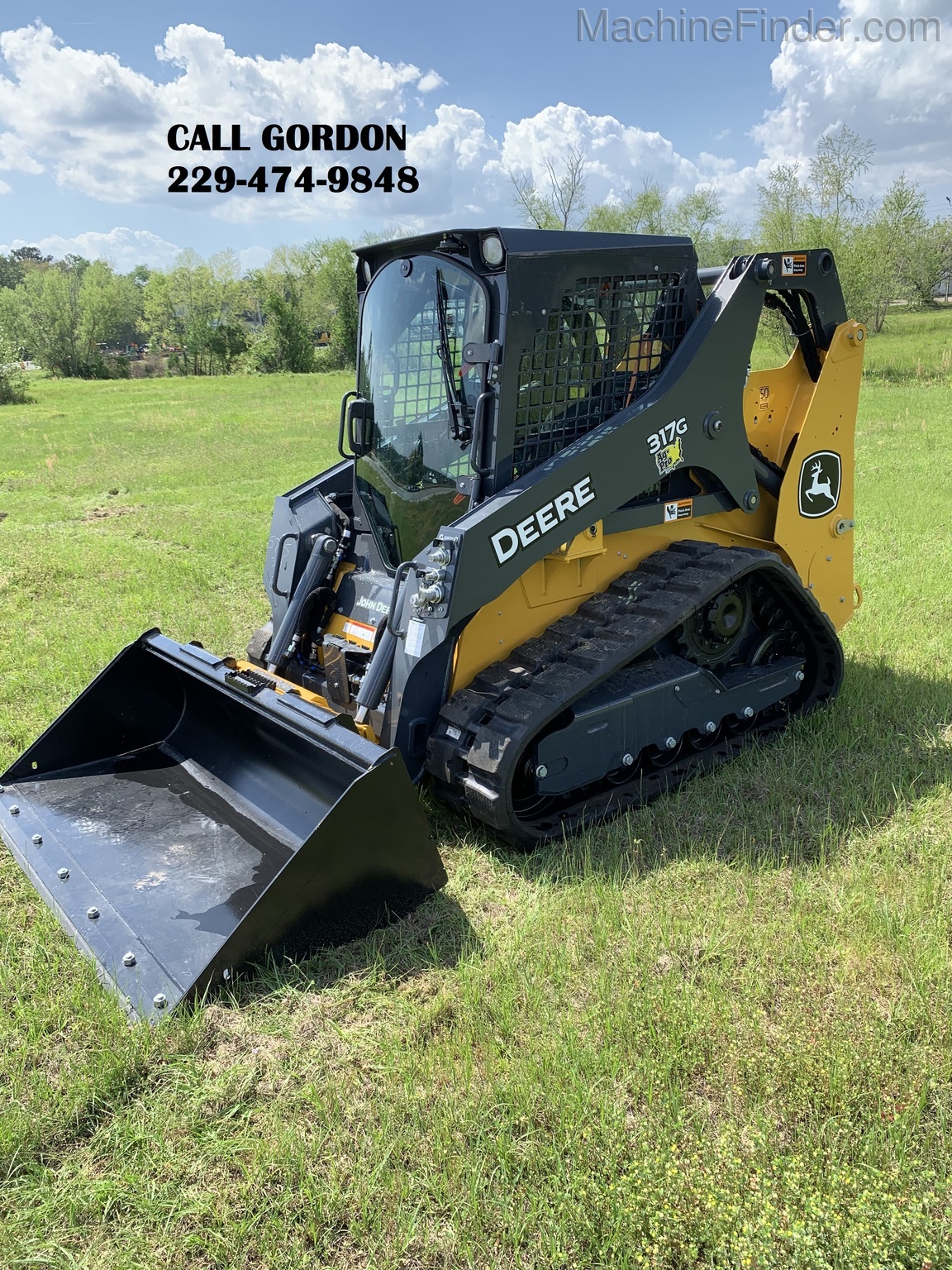 2020 John Deere 317G Image 1