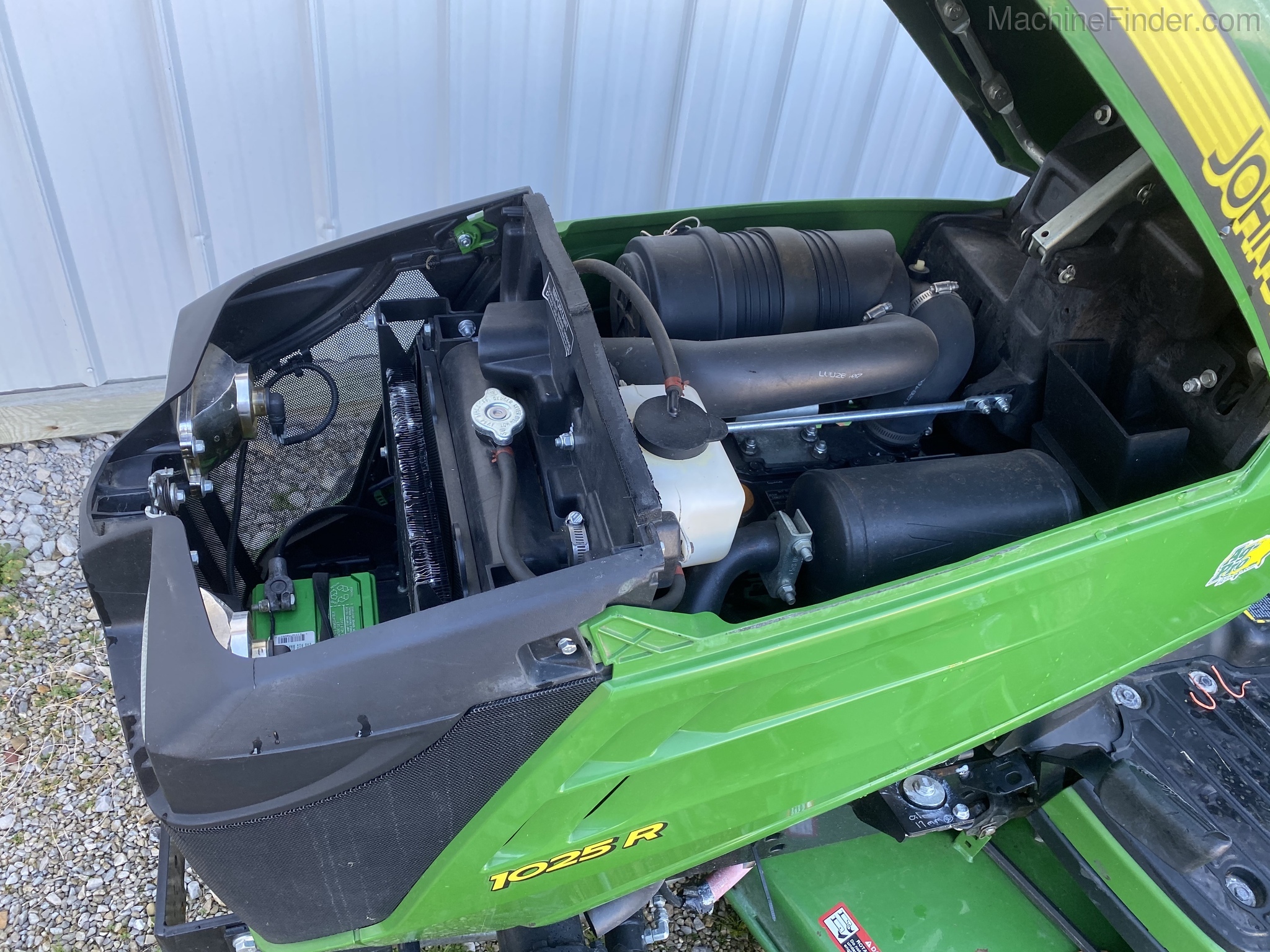 2015 John Deere 1025R Image 7