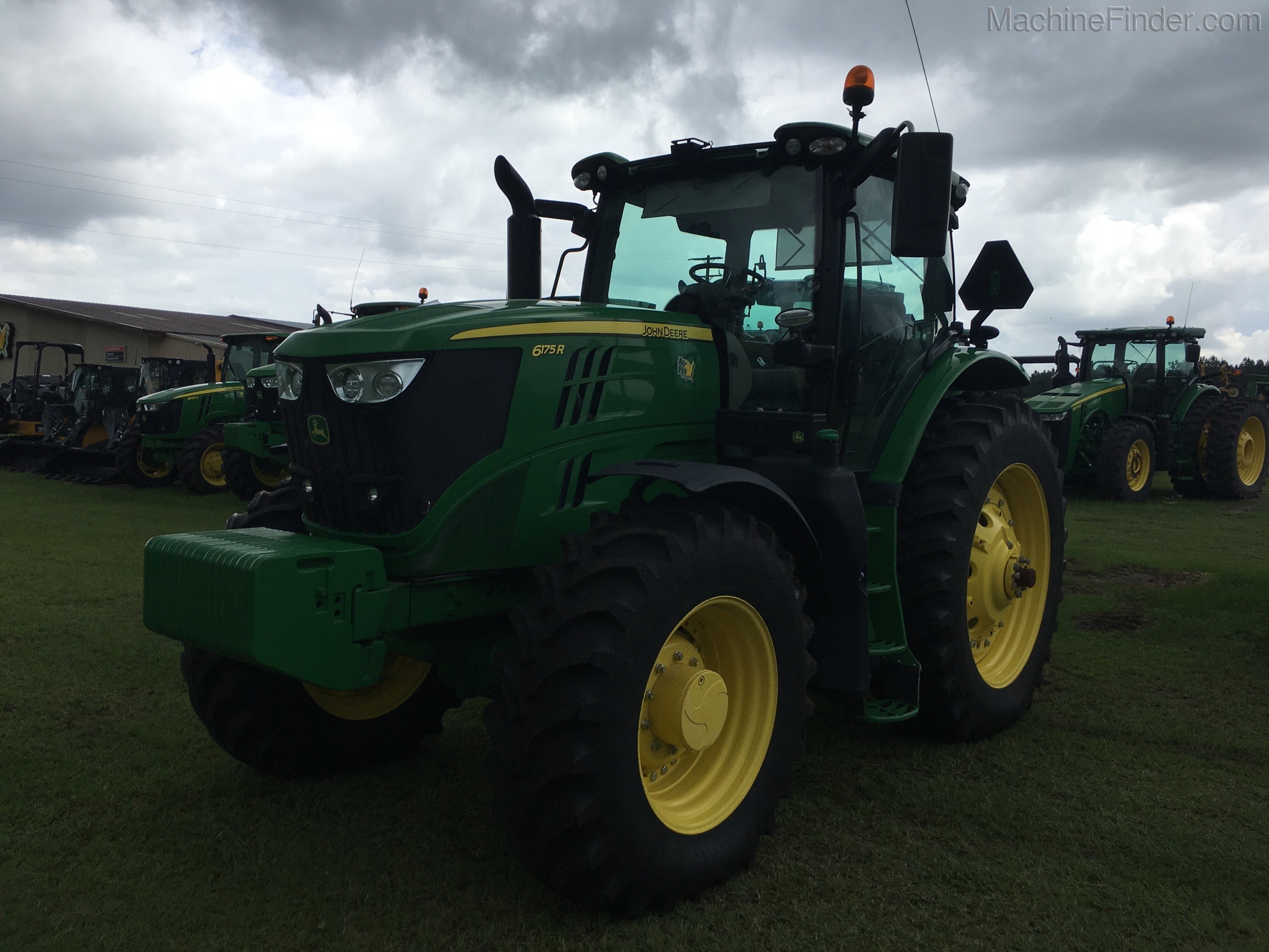 2017 John Deere 6175R Image 2
