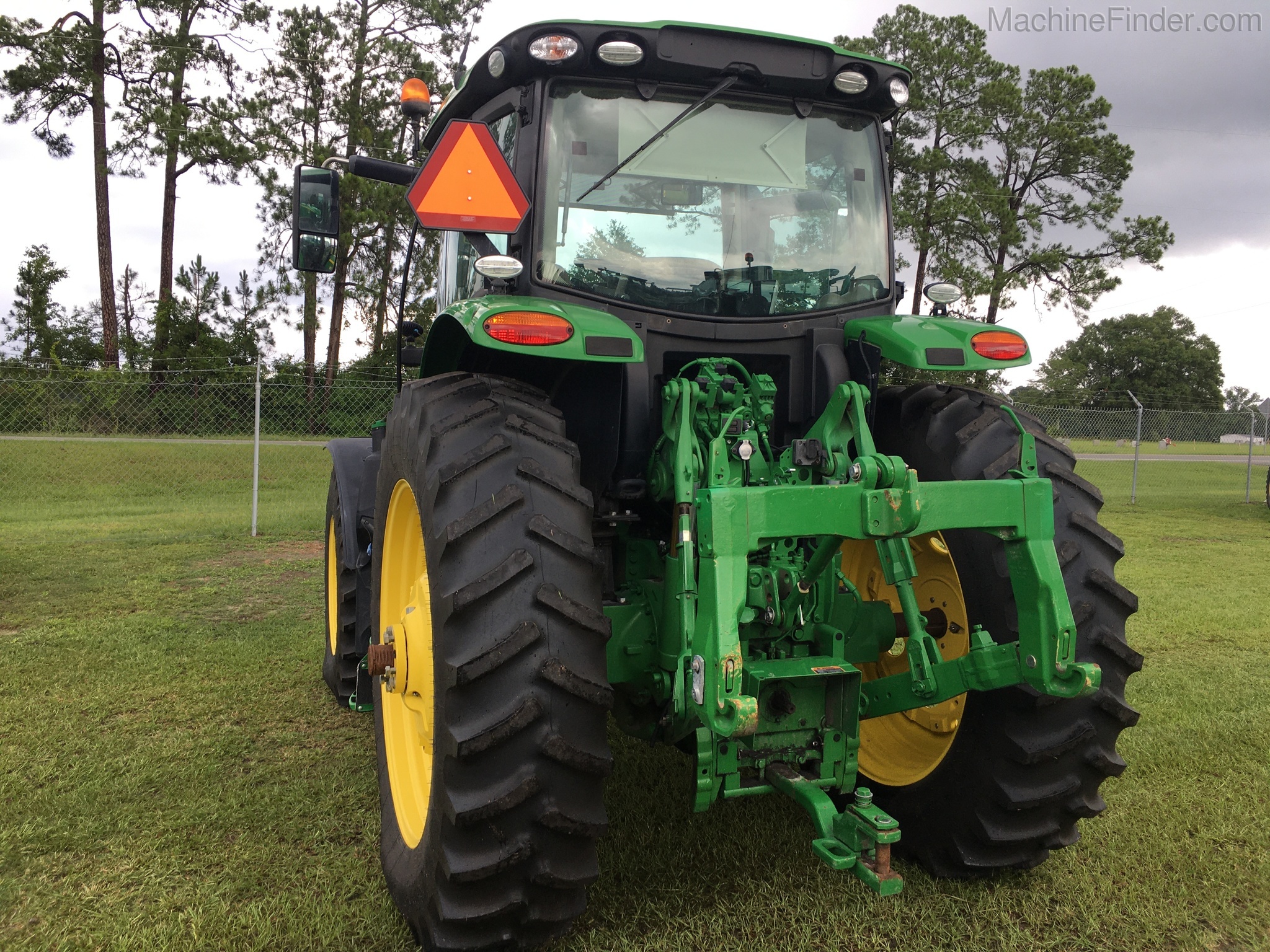 2017 John Deere 6175R Image 3
