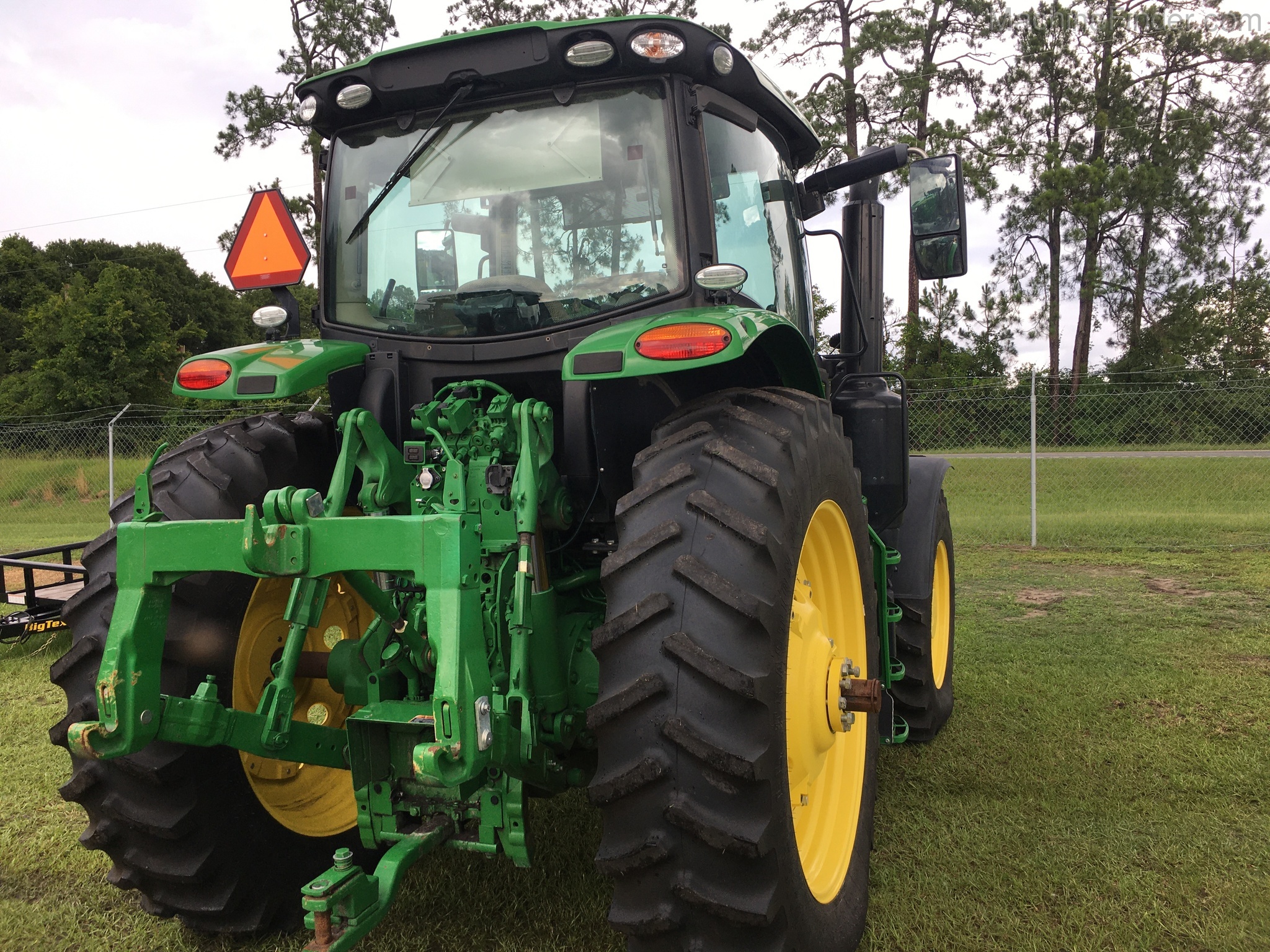 2017 John Deere 6175R Image 4