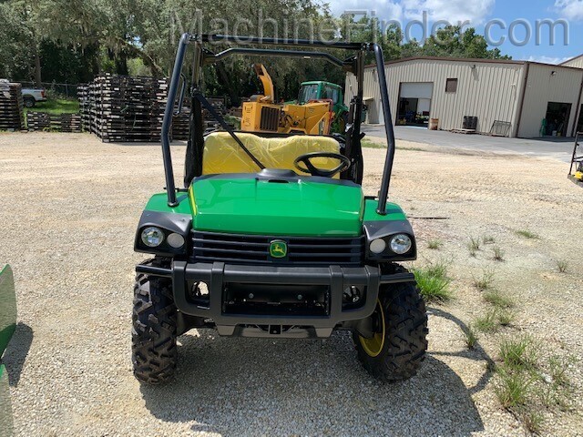 2020 John Deere 825E Image 4
