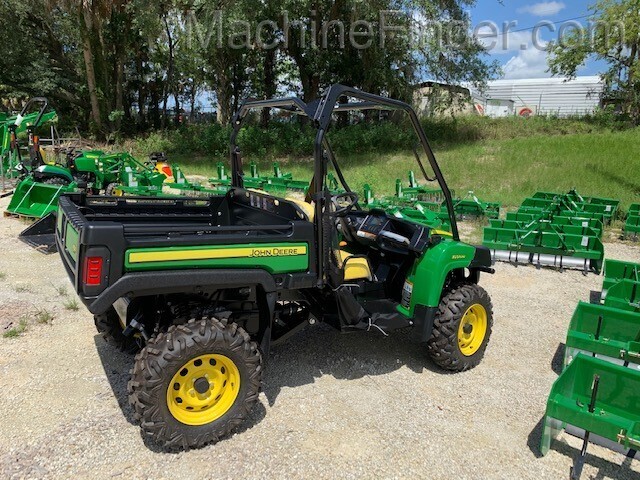 2020 John Deere 825E Image 3