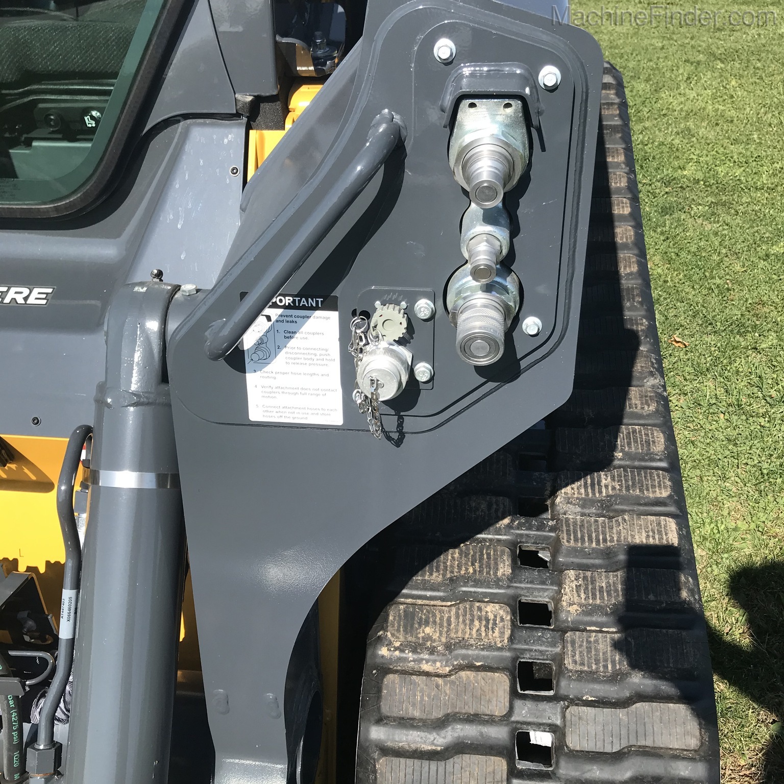 2020 John Deere 333G Image 5