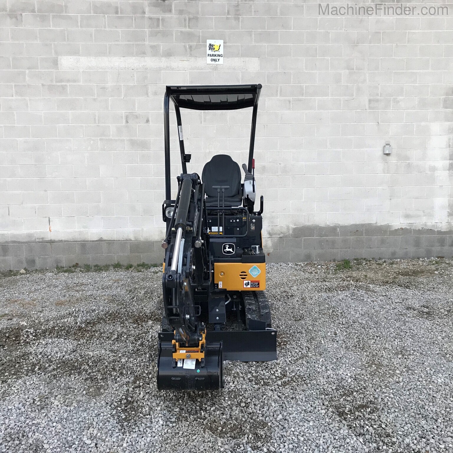 2020 John Deere 17G Image 2