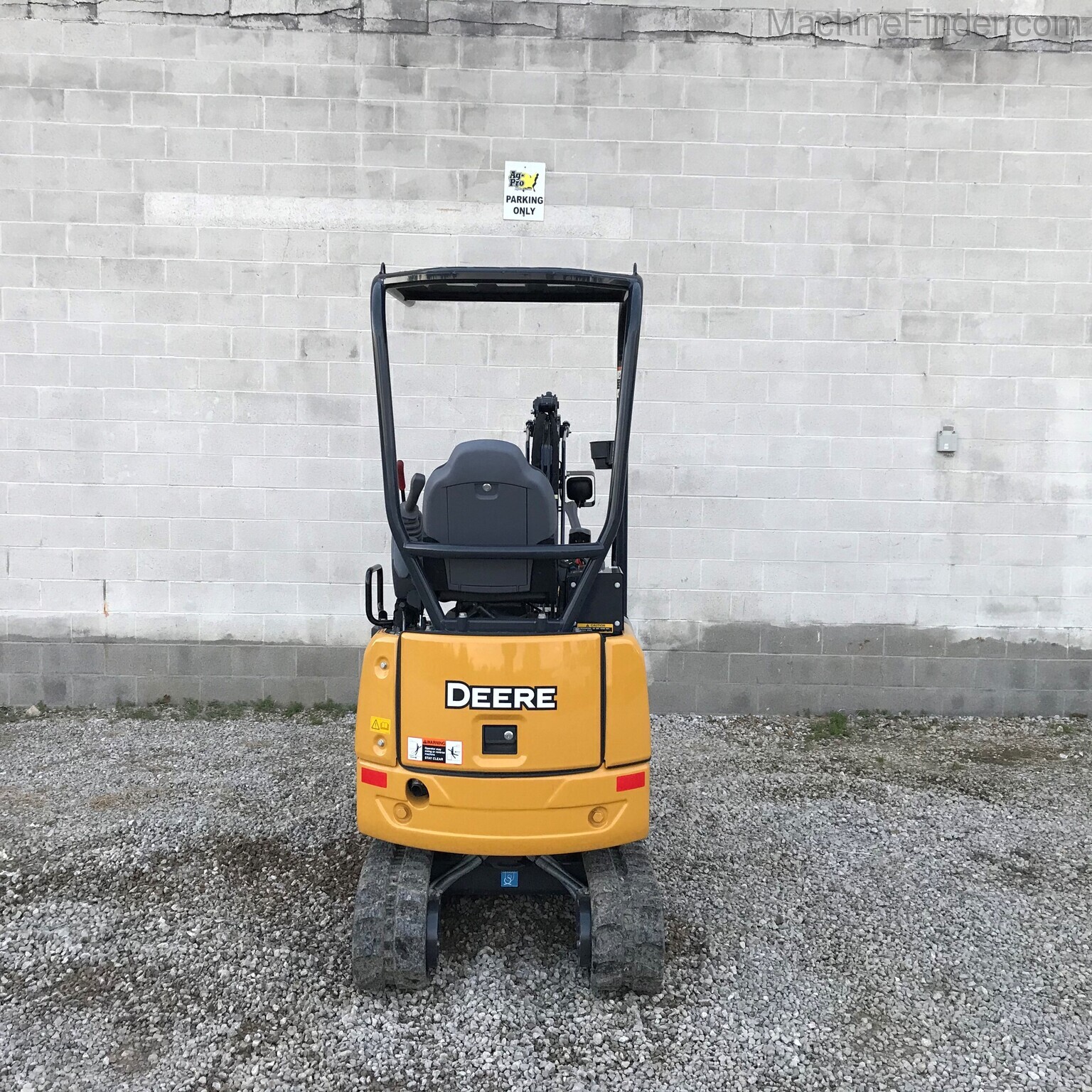 2020 John Deere 17G Image 7