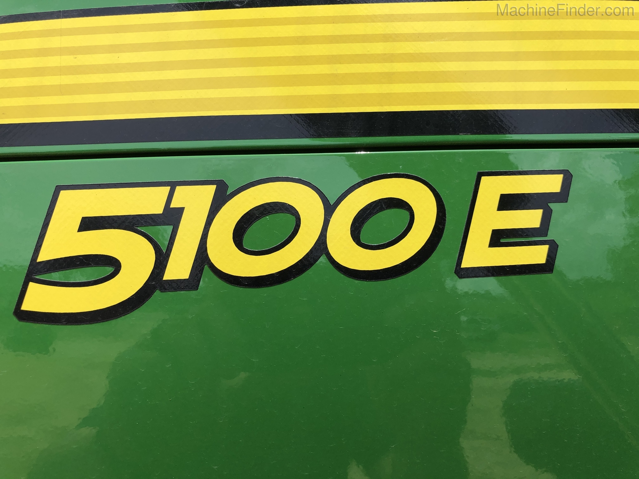 2020 John Deere 5100E Image 7