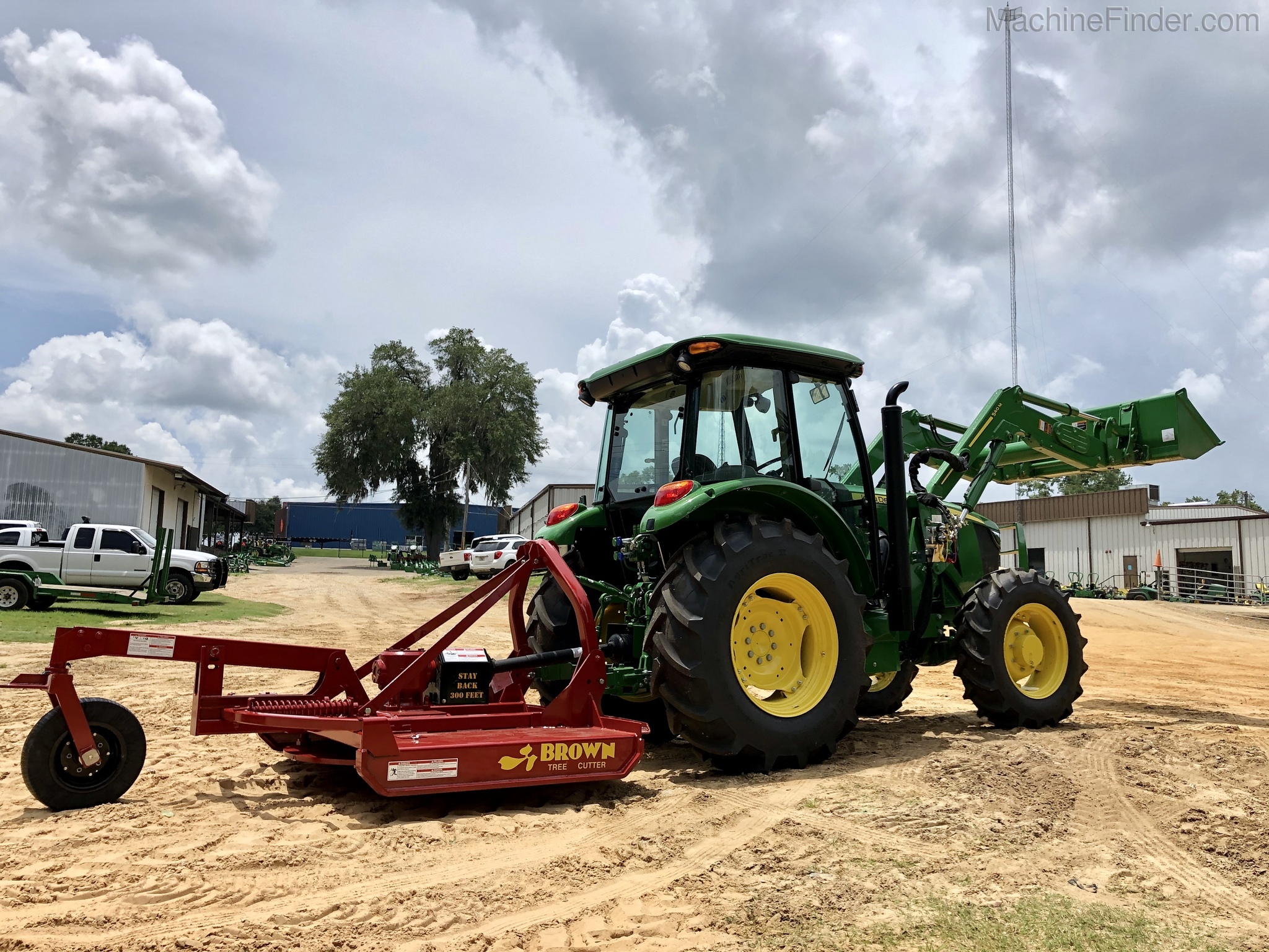 2020 John Deere 5100E Image 5