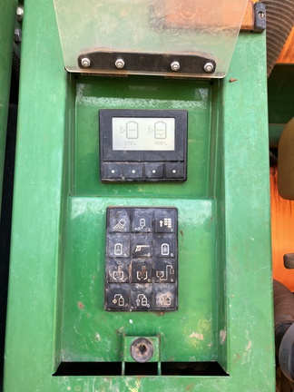 John Deere R4140I image 19