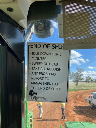 John Deere R4140I image 30