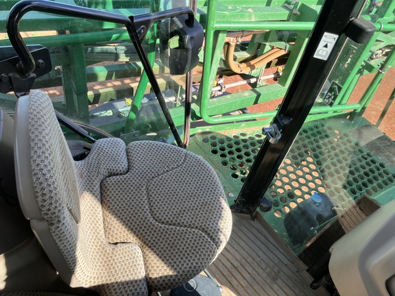 John Deere R4140I image 32