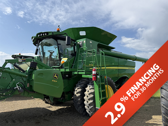Photo of a 2013 John Deere S690