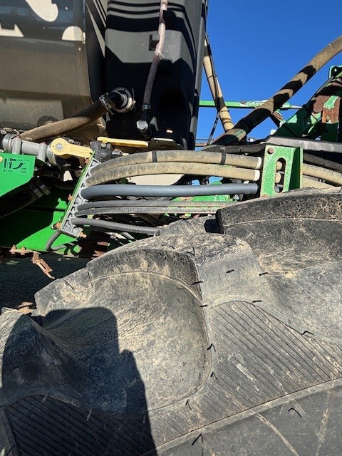 2017 John Deere R4038 Image 9