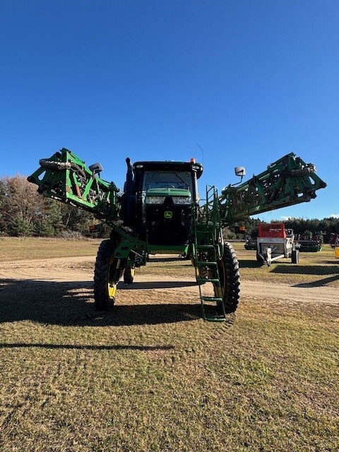 2017 John Deere R4038 Image 3